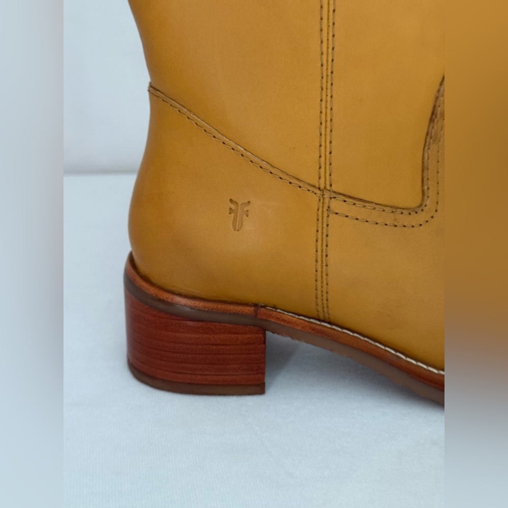 FRYE Camryn Banana Leather Tall Pull-on Boots - Picture 11 of 13